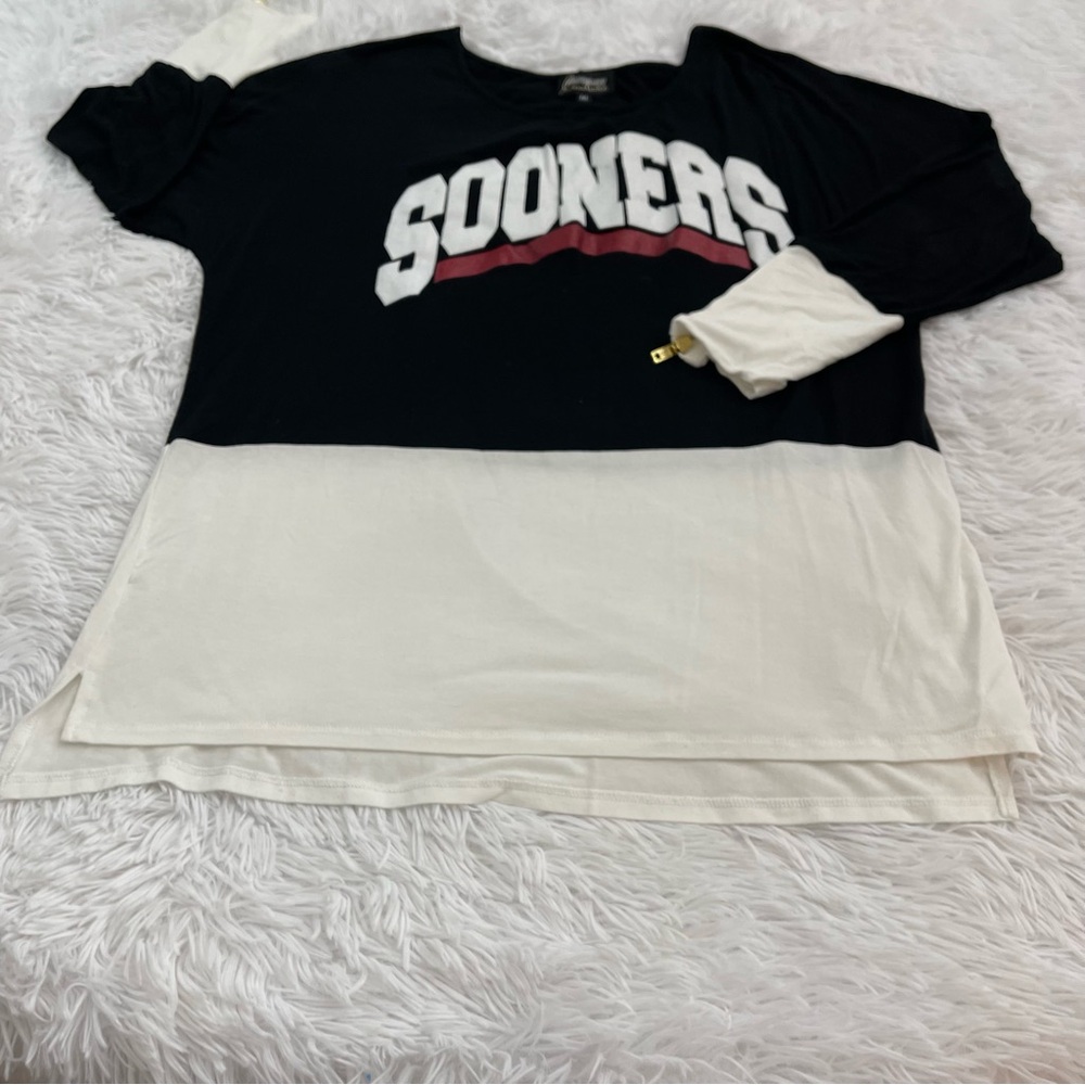 GAME DAY COUTURE OK SOONERS WOMENS PULLOVER TOP. SIZE M